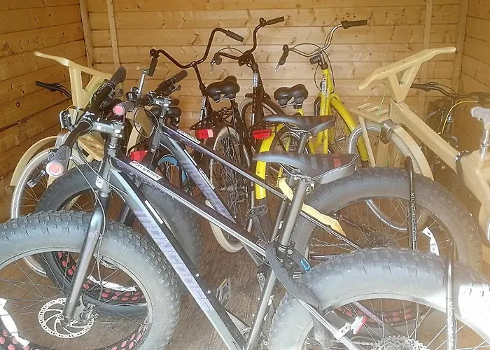 Kalustettu Kolmio Alfred *